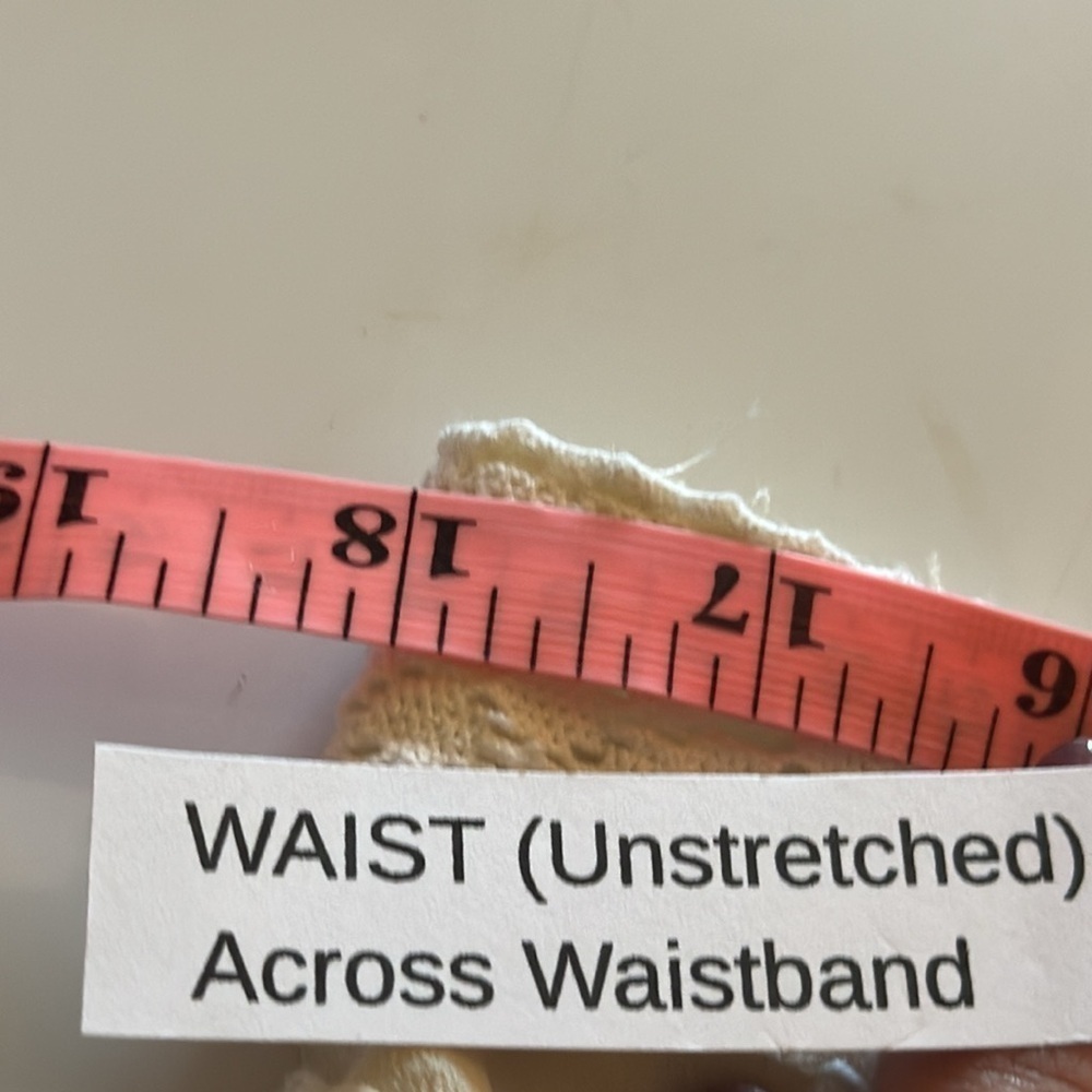 100% silk skirt Designer, off-white wide waist button, detailed with lace shell - Picture 8 of 13